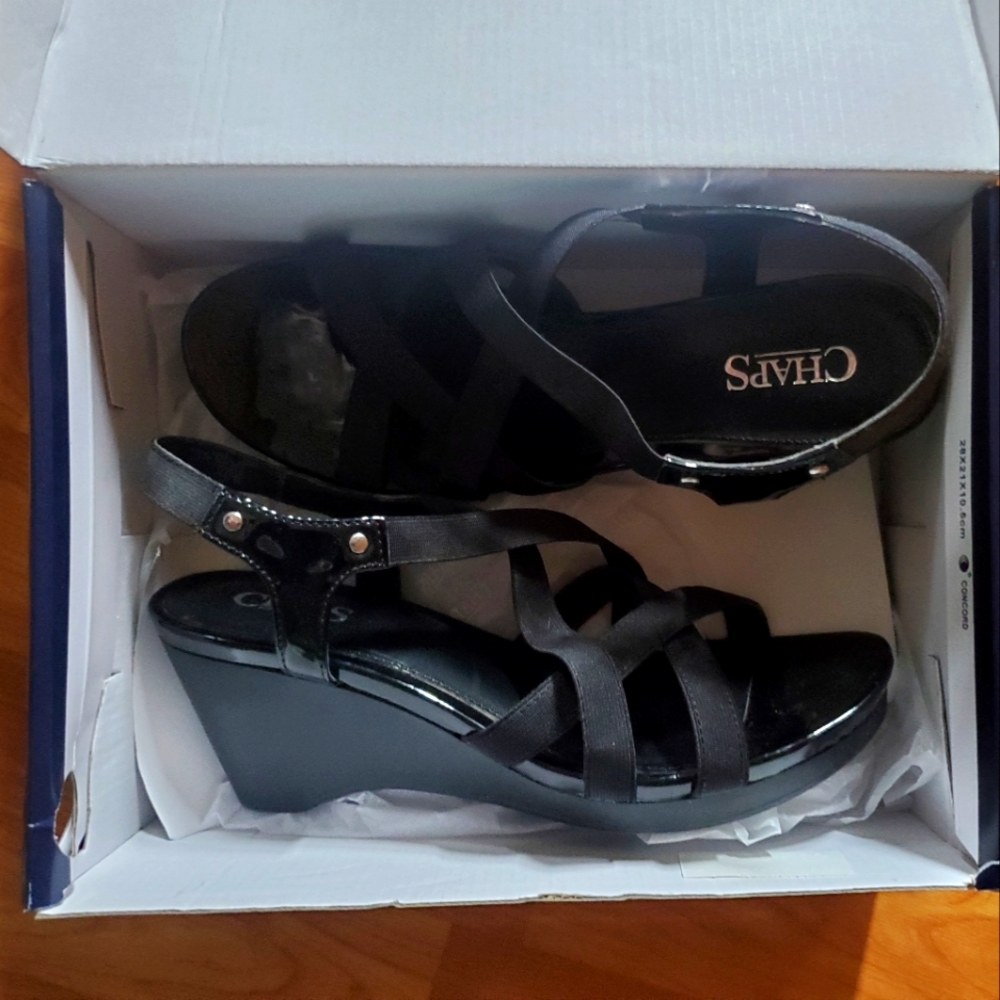 Chaps Rosilla sandals, size 9
